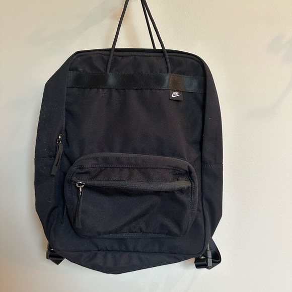 black nike tanjun backpack